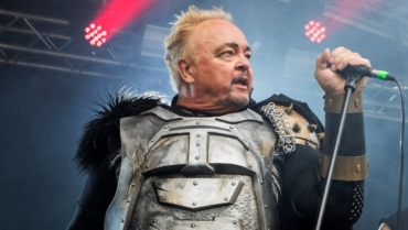 Thor: Vocalista foi convidado por Stan Lee para gravar filme sobre o Deus do Trovão!