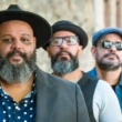 Mokambo lança álbum “Tudo Que Há de Mais Bonito” com tecladista dos Paralamas