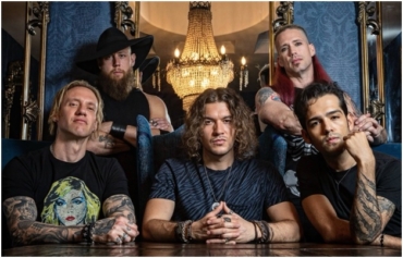 Velvet Chains: banda alcança novos patamares com o single ‘Dead Inside’