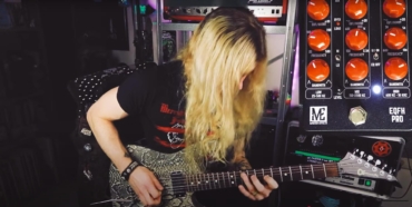 Bryce VanHoosen testa equalizador inspirado no som de Dimebag Darrell