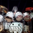Kiss – Baterista da formação original anuncia lançamento de álbum novo