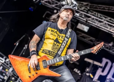 Phil Campbell, eterno guitarrista de Lemmy Kilmister, morre após batalha na UTI